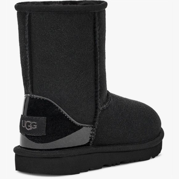 NEW UGG Size 8 Toddlers Classic II Water Resistant Shearling Lined Boot - Black - Picture 2 of 6